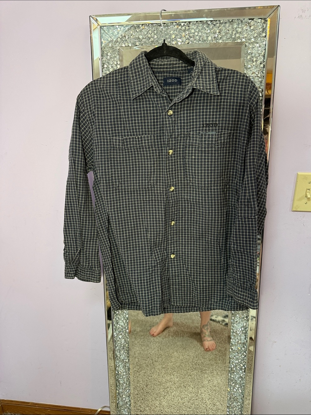 Izod - Picture 2 of 3